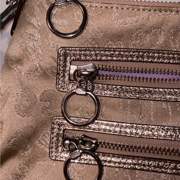 COACH Poppy Storypatch Top Handle Pouch 44088 - Gold - EXCELLENT Condition - Picture 10 of 10